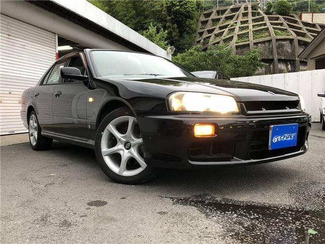 nissan Nissan Skyline - View 2