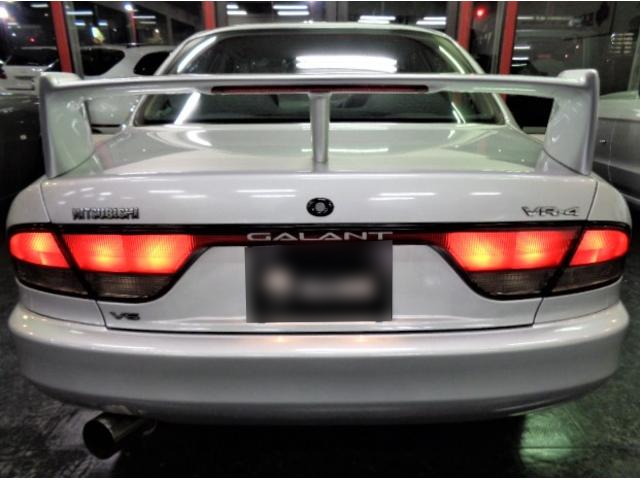 Mitsubishi Galant