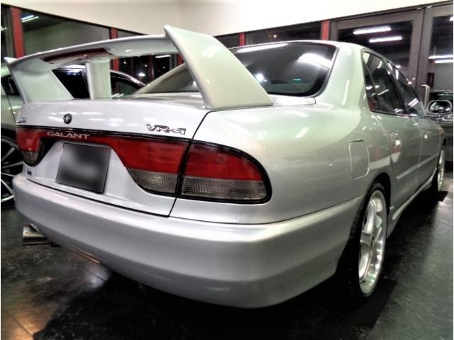 Mitsubishi Galant