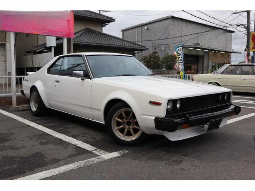 Nissan Nissan Skyline HGC210 - View 3
