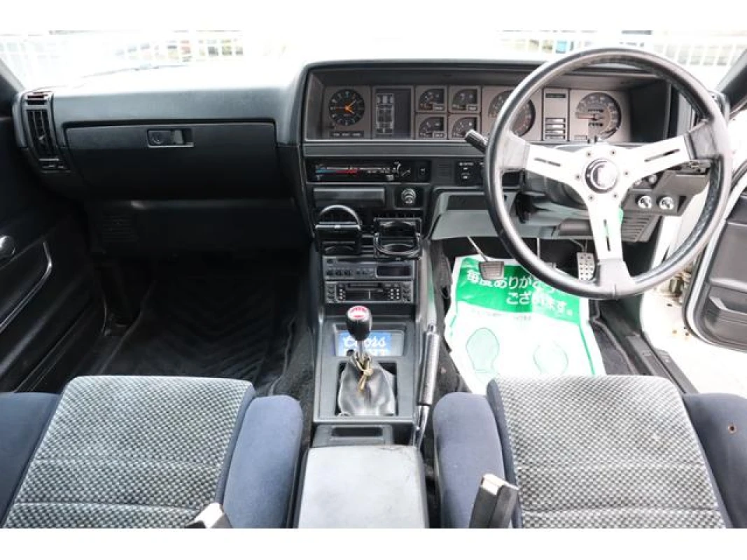 Nissan Skyline 1980 - Gallery View