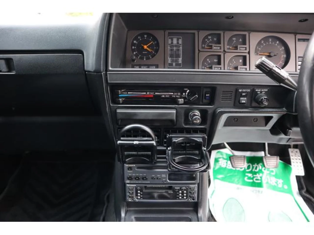 Nissan Skyline 1980 - Gallery View