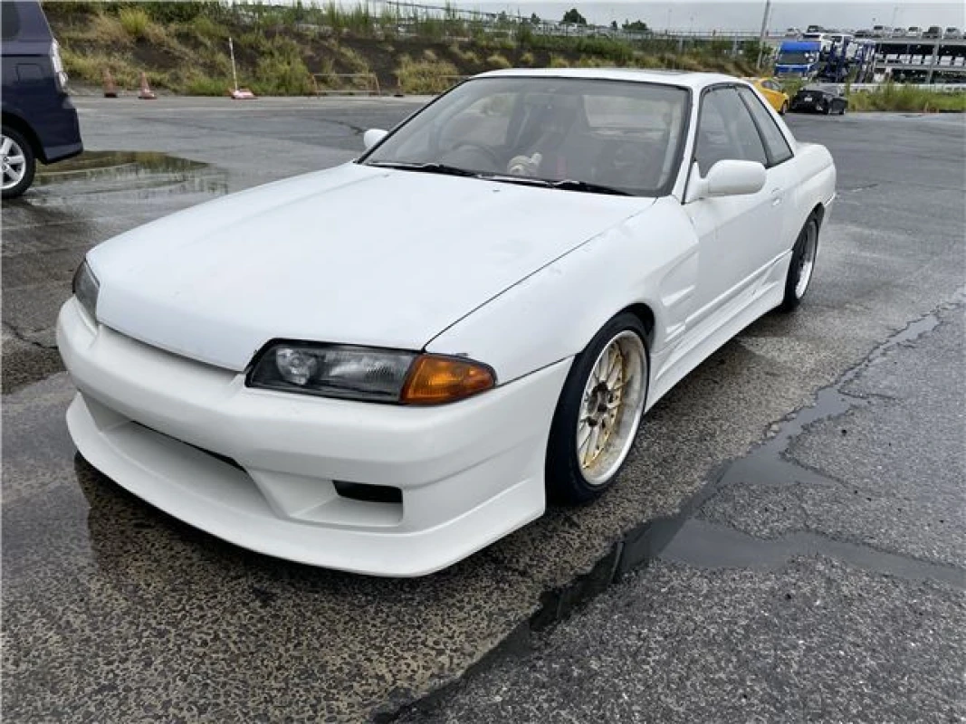 Nissan Nissan Skyline HCR32 - View 1