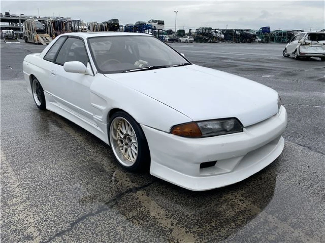 Nissan Nissan Skyline HCR32 - View 3