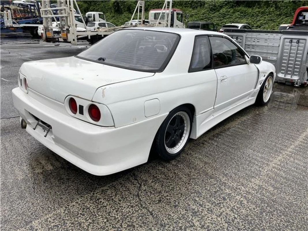 Nissan Nissan Skyline HCR32 - View 4