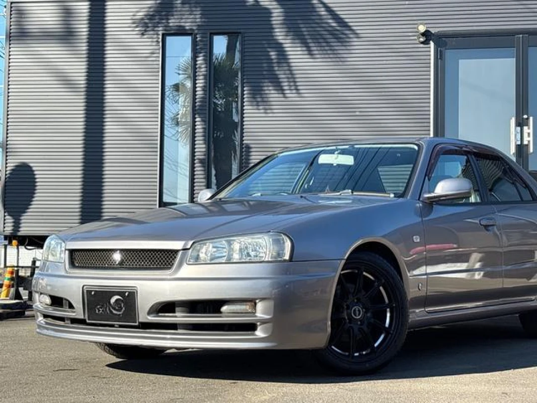 Nissan Skyline 2000 - Thumbnail 7