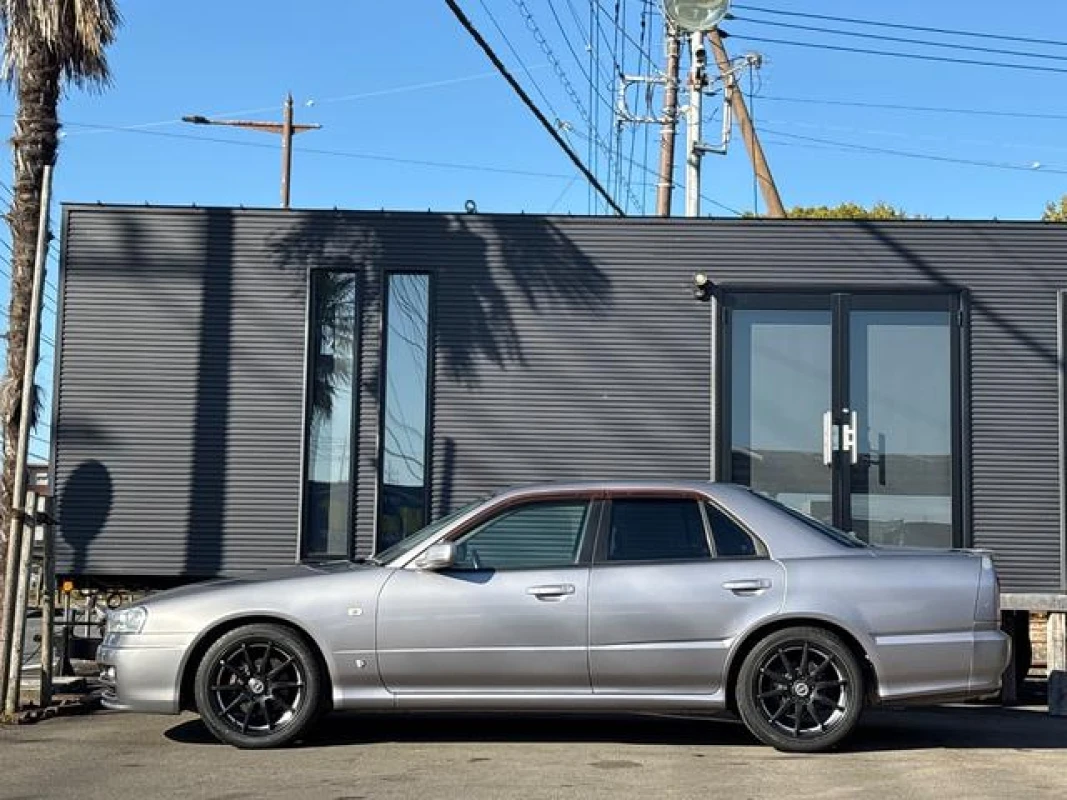Nissan Skyline 2000 - Thumbnail 12