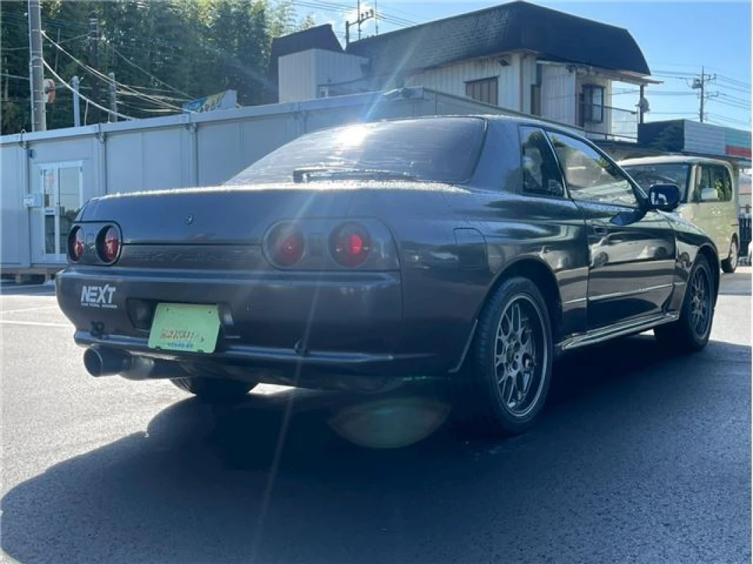 Nissan Nissan Skyline - View 4
