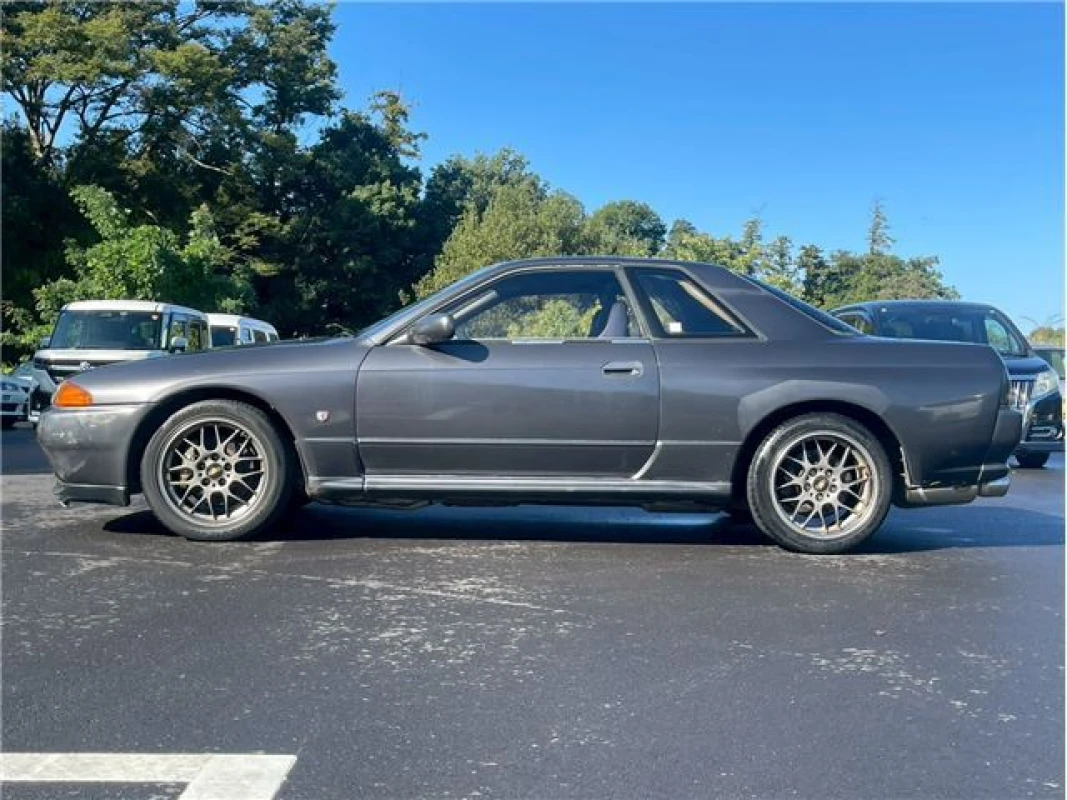 Nissan Skyline 1990 - Thumbnail 7