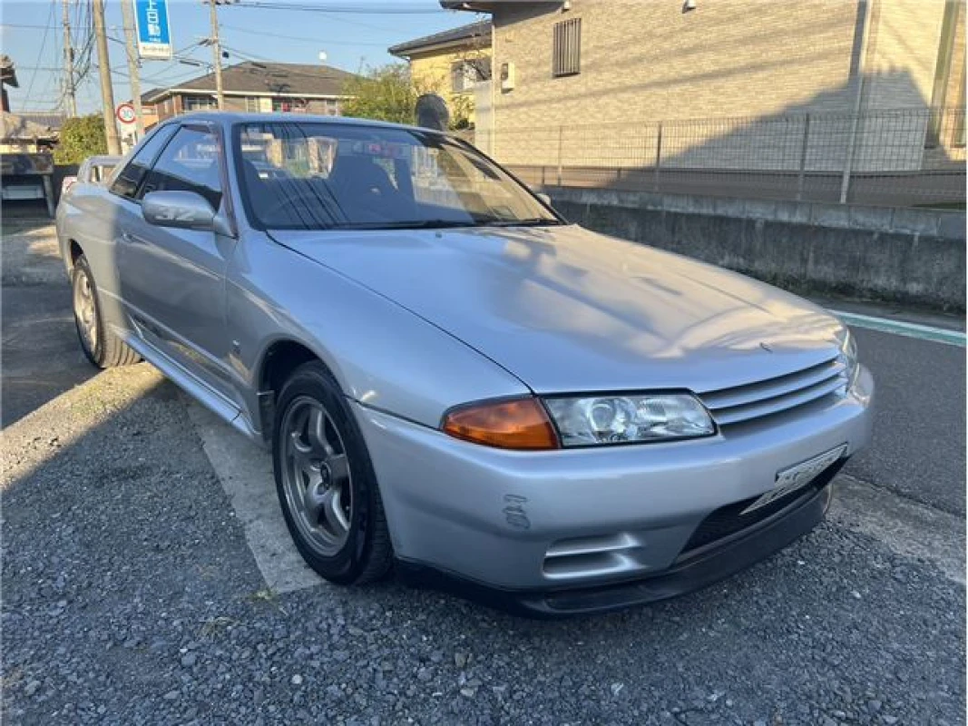 Nissan Nissan Skyline - View 3