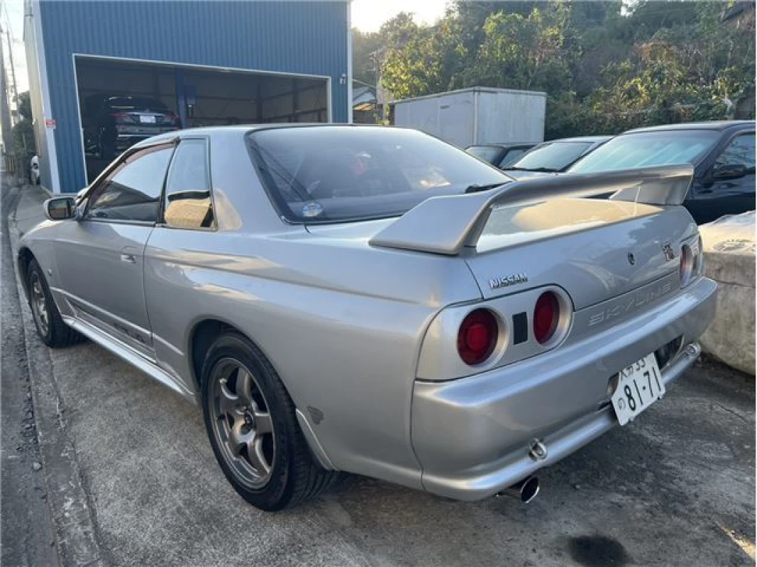 Nissan Nissan Skyline - View 4