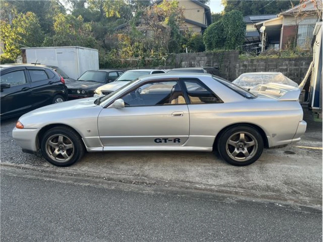 Nissan Skyline 1993 - Gallery View