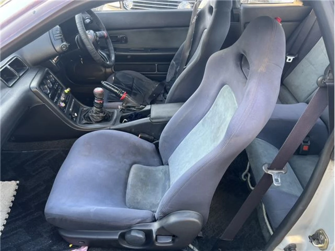 Nissan Skyline 1993 - Gallery View