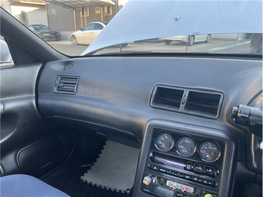 Nissan Skyline 1993 - Gallery View