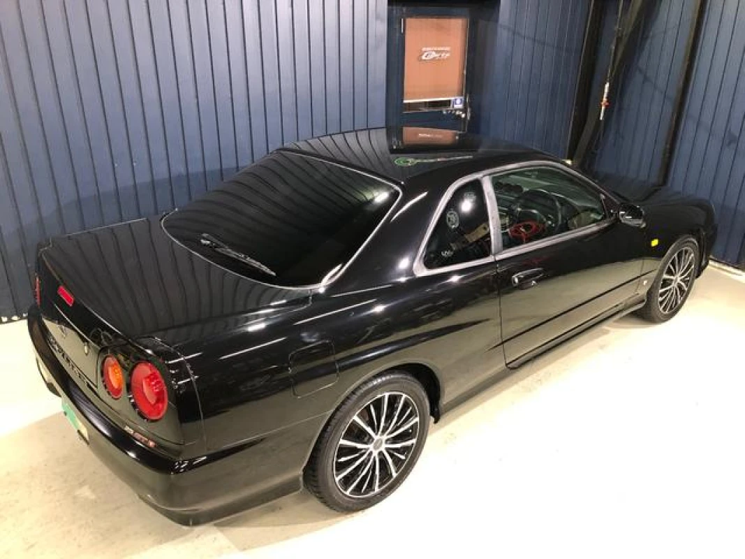 Nissan Nissan Skyline ER34 - View 2