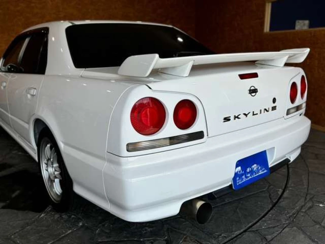 Nissan Skyline 1999 - Thumbnail 8
