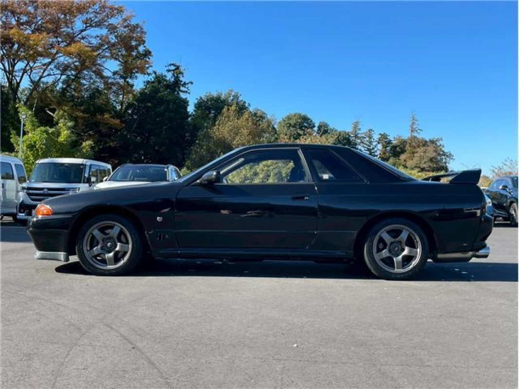 Nissan Skyline 1990 - Thumbnail 8