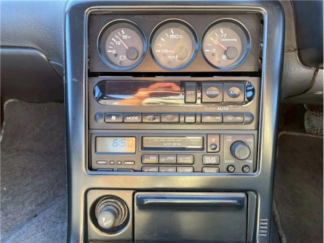 Nissan Skyline 1990 - Thumbnail 15