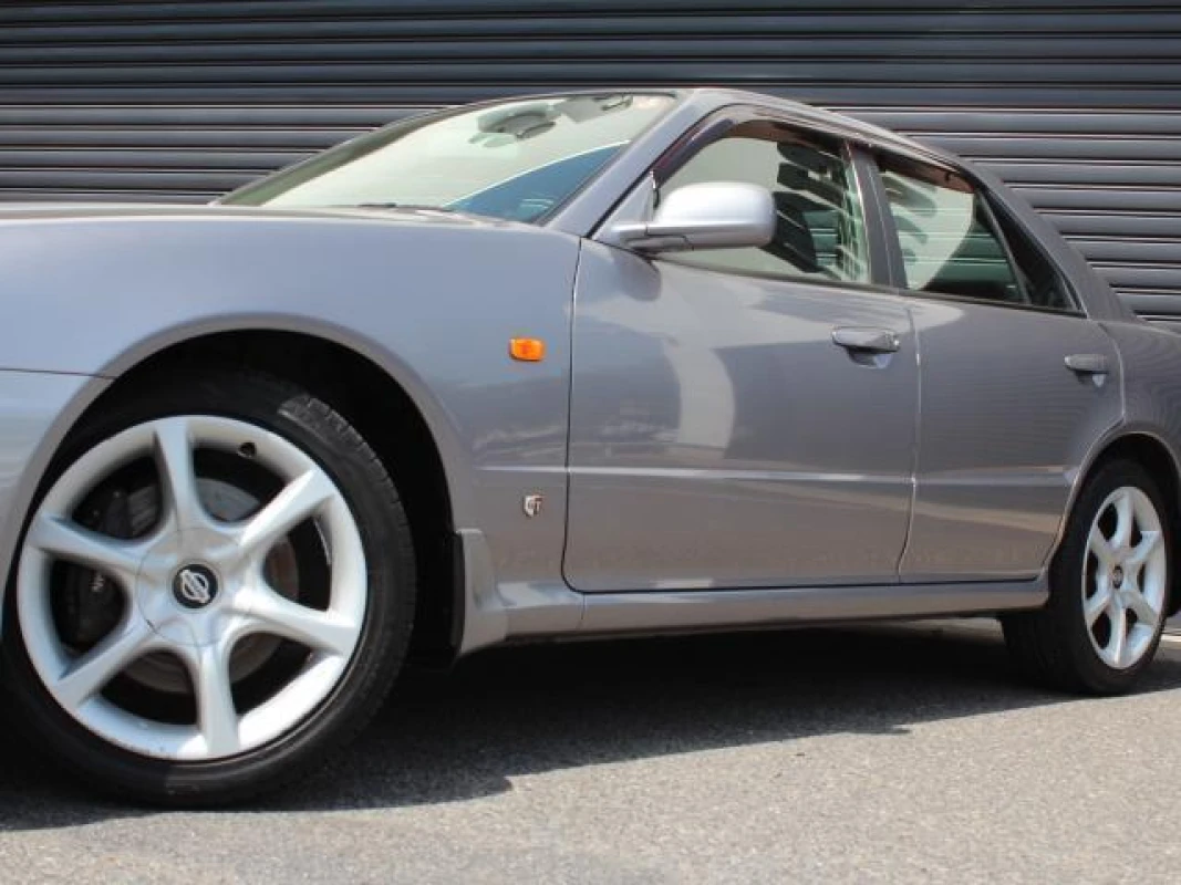 Nissan Skyline 1999 - Thumbnail 8