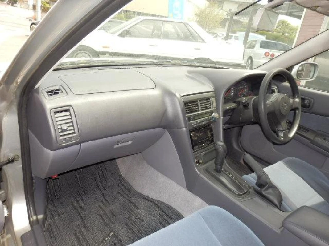 Nissan Skyline 1999 - Gallery View