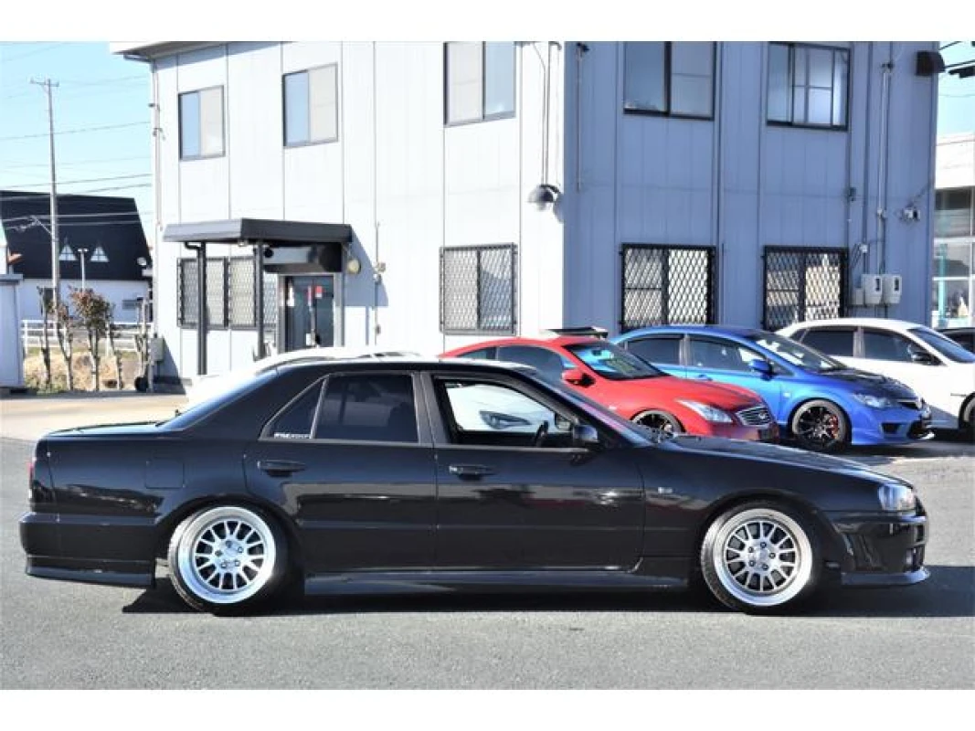 Nissan Nissan Skyline ER34 - View 4