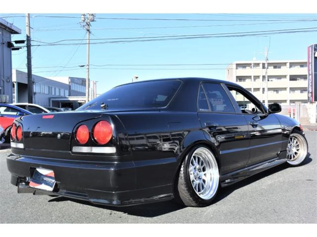 Nissan Skyline 1999 - Thumbnail 17