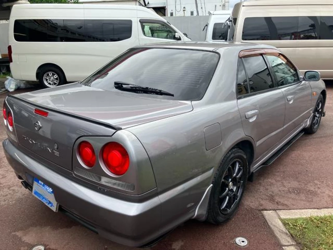 Nissan Skyline 1999 - Thumbnail 7