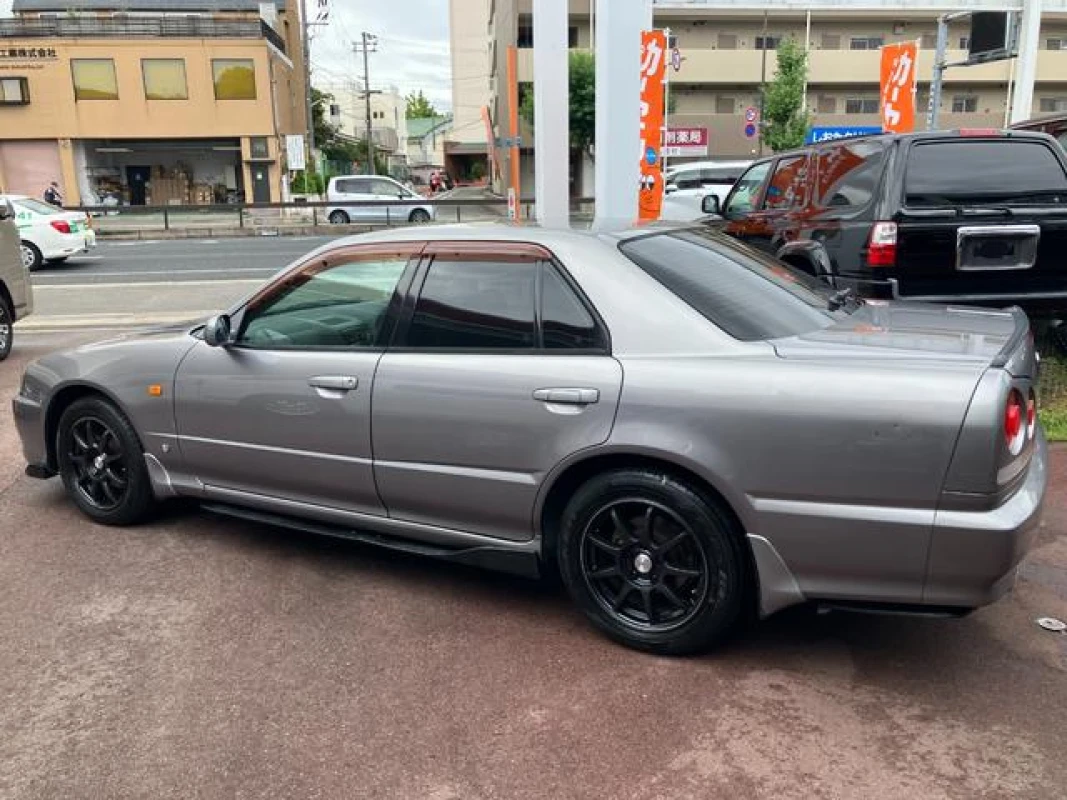 Nissan Skyline 1999 - Thumbnail 8