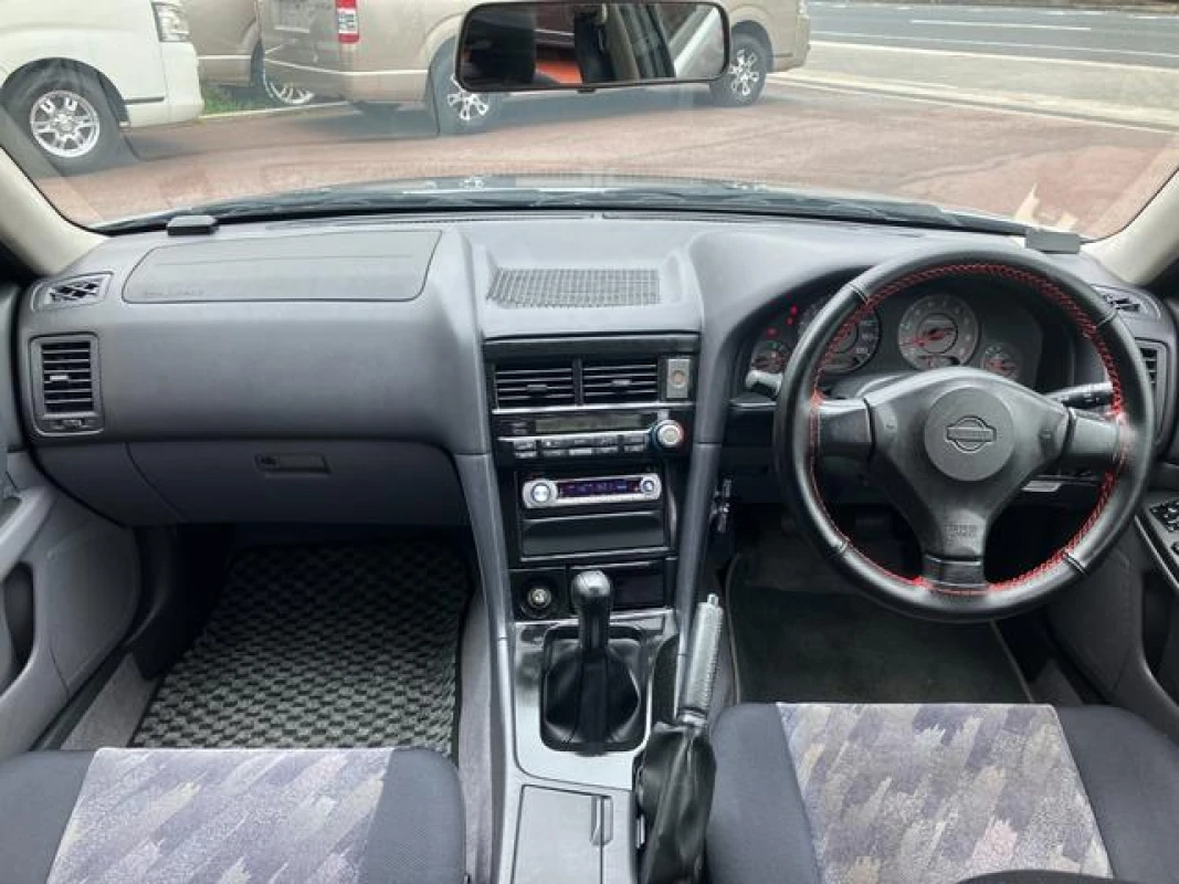 Nissan Skyline 1999 - Thumbnail 18