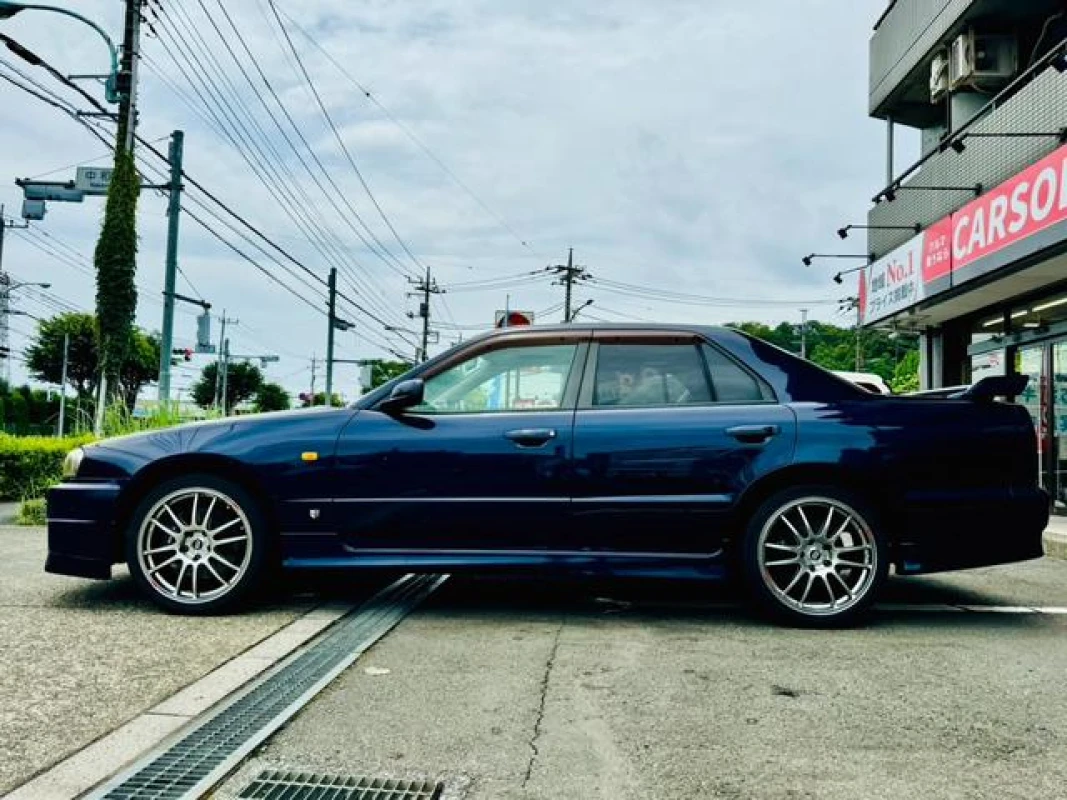 Nissan Skyline 1998 - Thumbnail 8