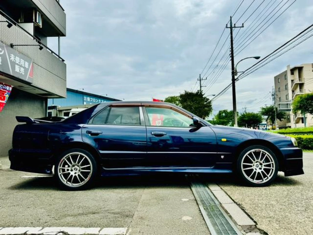 Nissan Skyline 1998 - Thumbnail 9