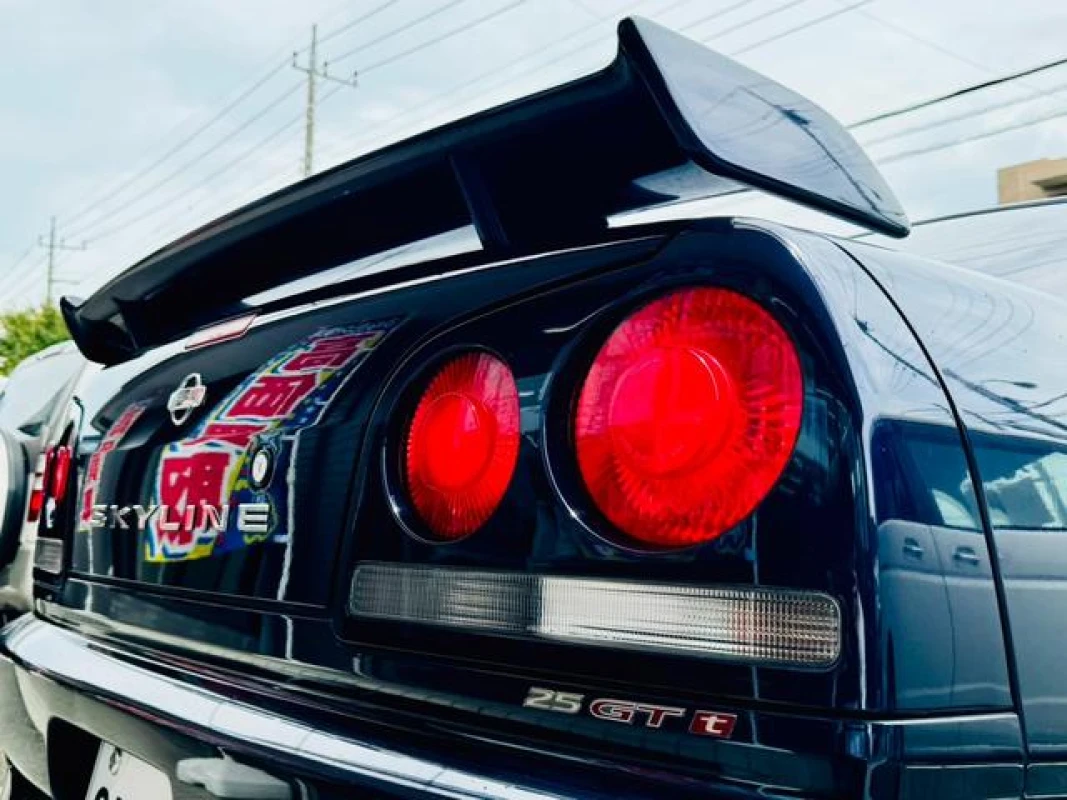 Nissan Skyline 1998 - Thumbnail 11