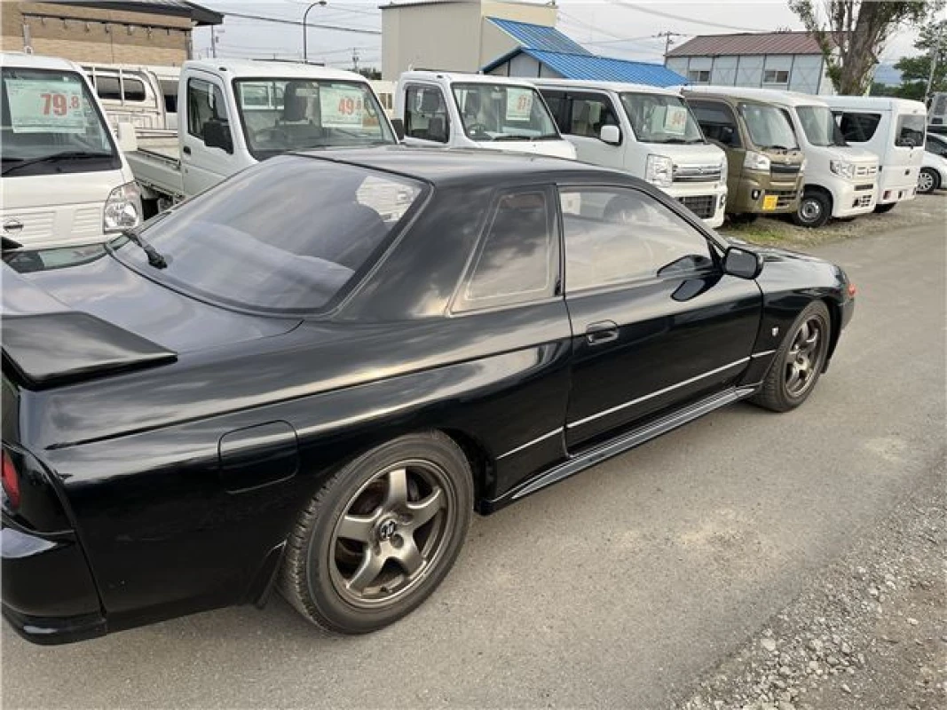 Nissan Nissan Skyline - View 4