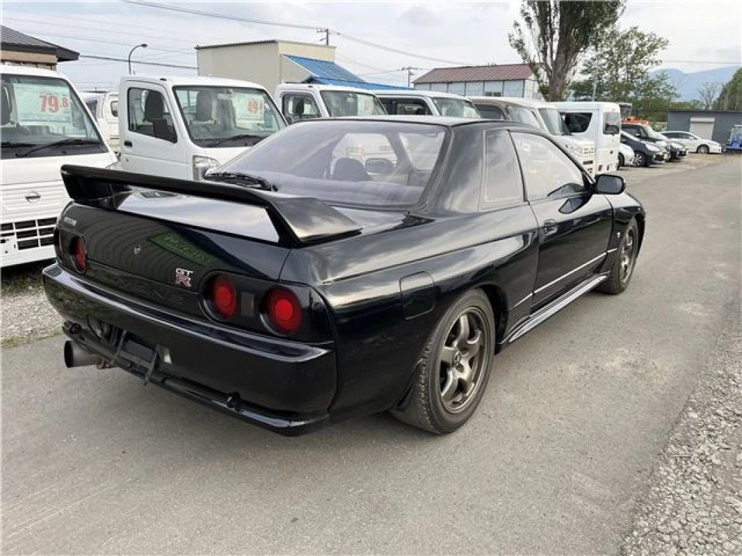 Nissan Skyline 1992 - Gallery View