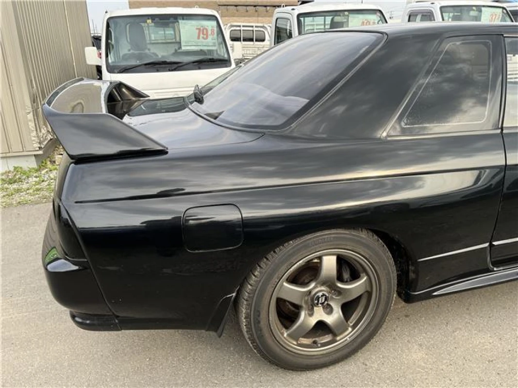 Nissan Skyline 1992 - Gallery View