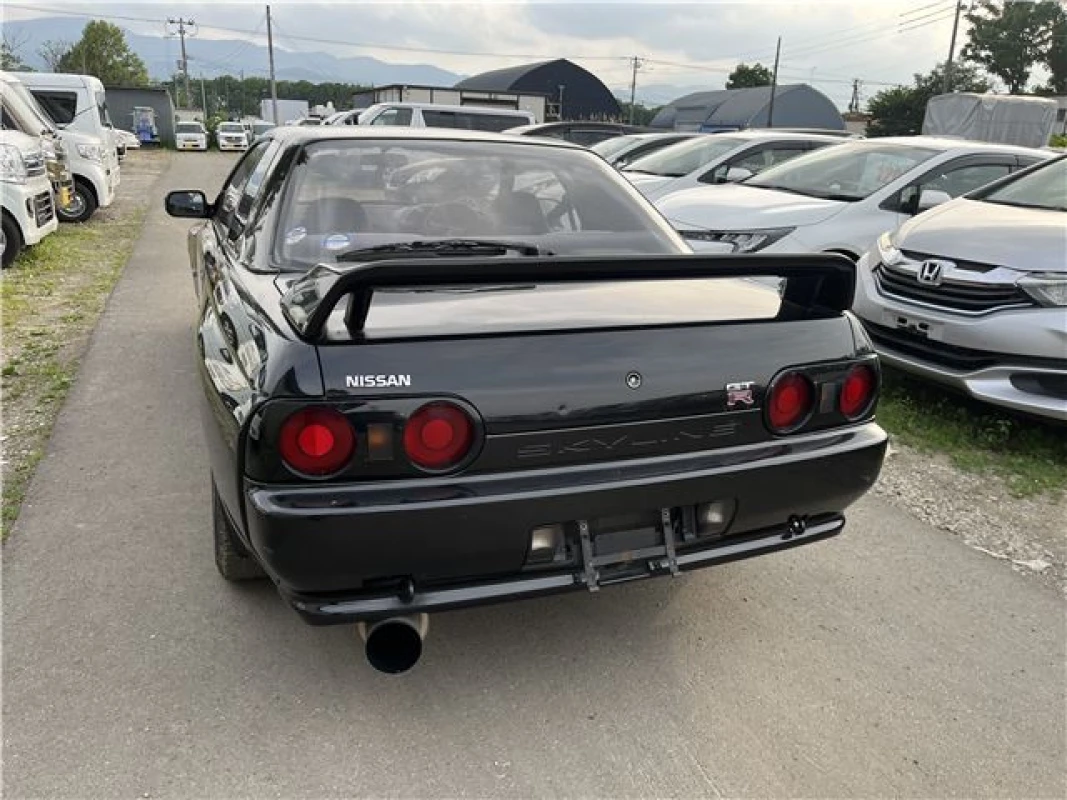 Nissan Skyline 1992 - Gallery View