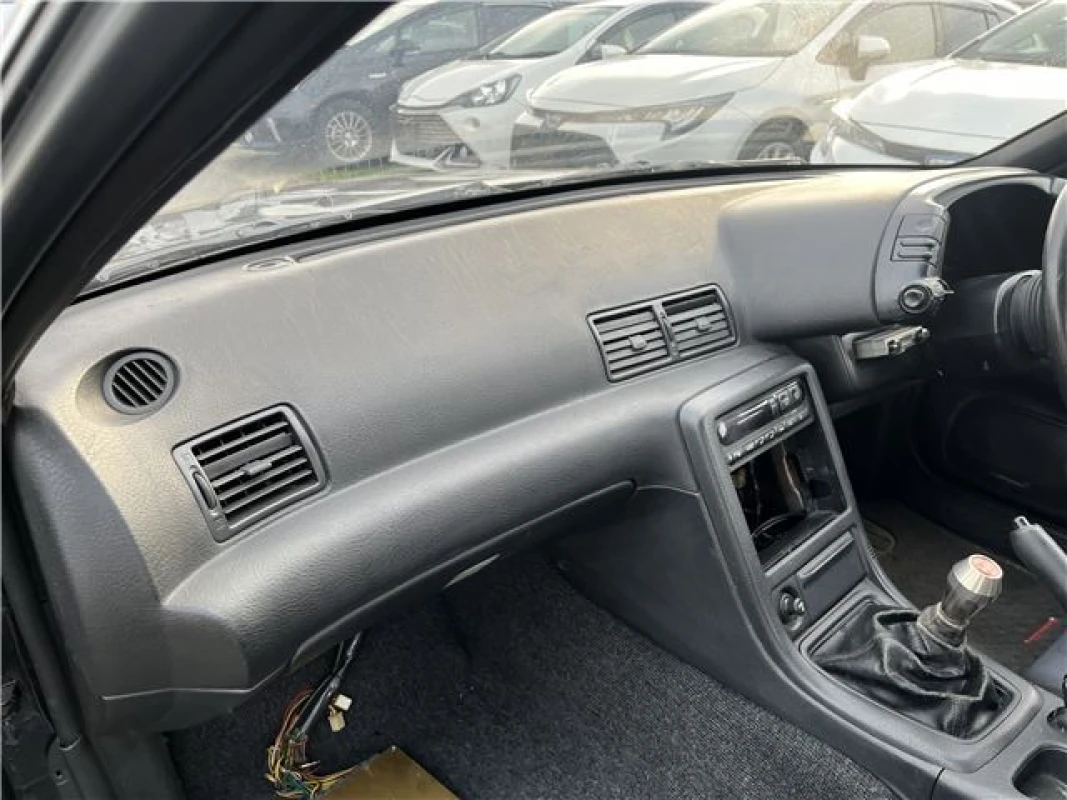 Nissan Skyline 1992 - Gallery View