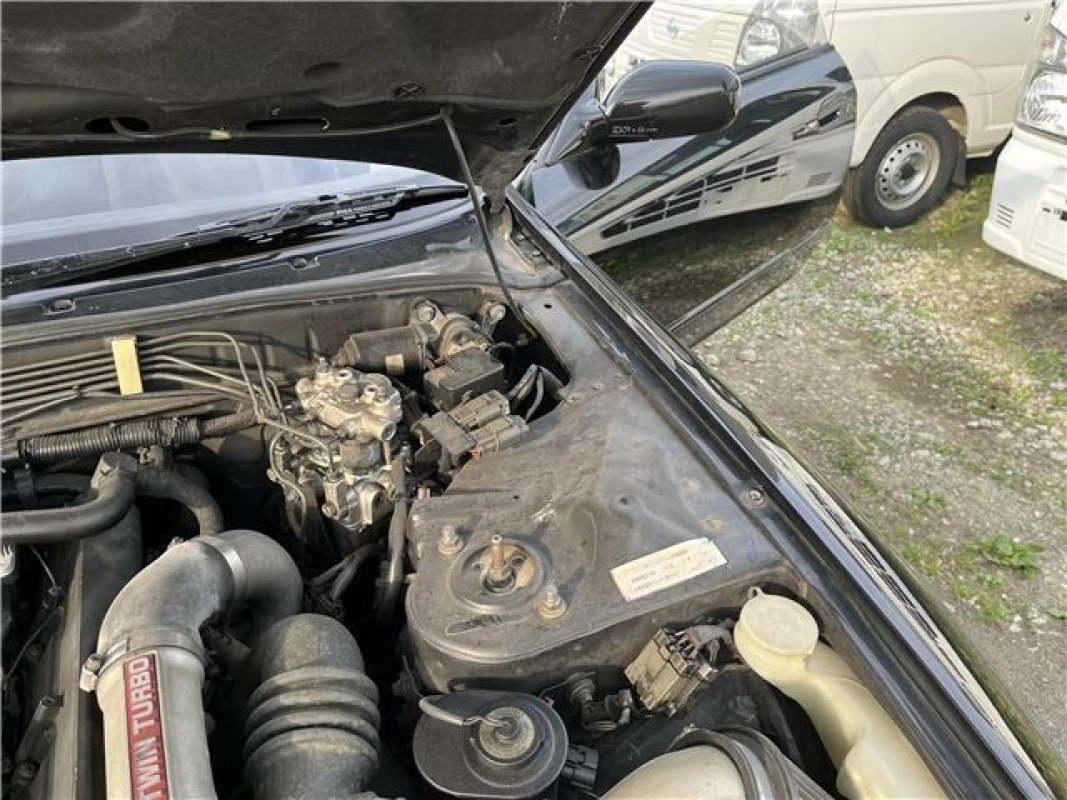 Nissan Skyline 1992 - Gallery View