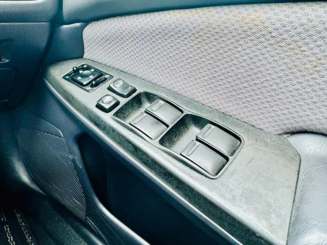 Nissan Skyline 1998 - Thumbnail 33