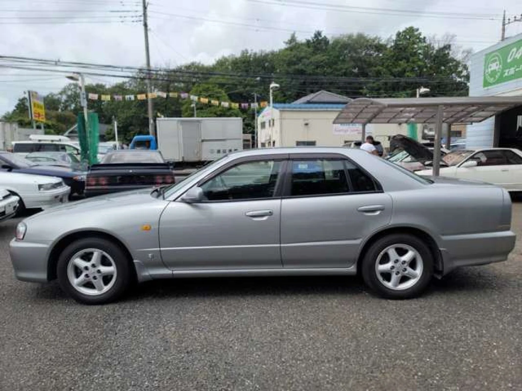 Nissan Skyline 1999 - Thumbnail 8