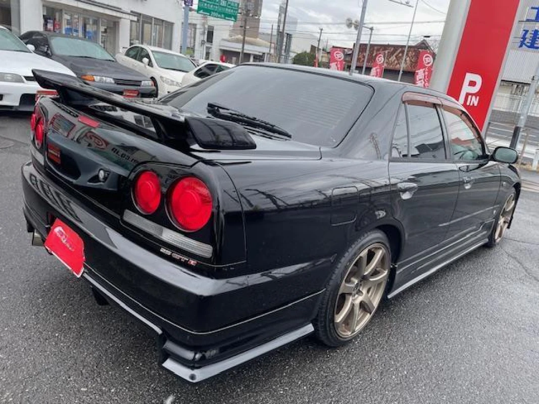 Nissan Nissan Skyline ER34 - View 2