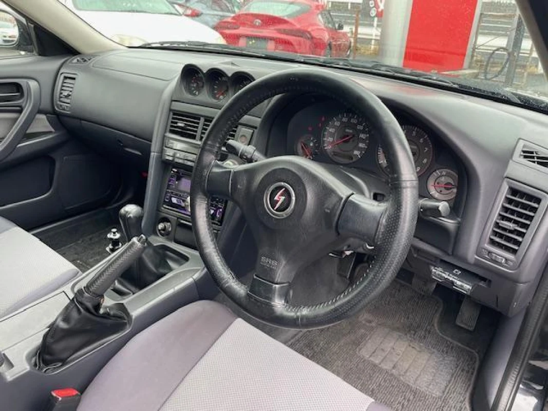 Nissan Skyline 1999 - Gallery View