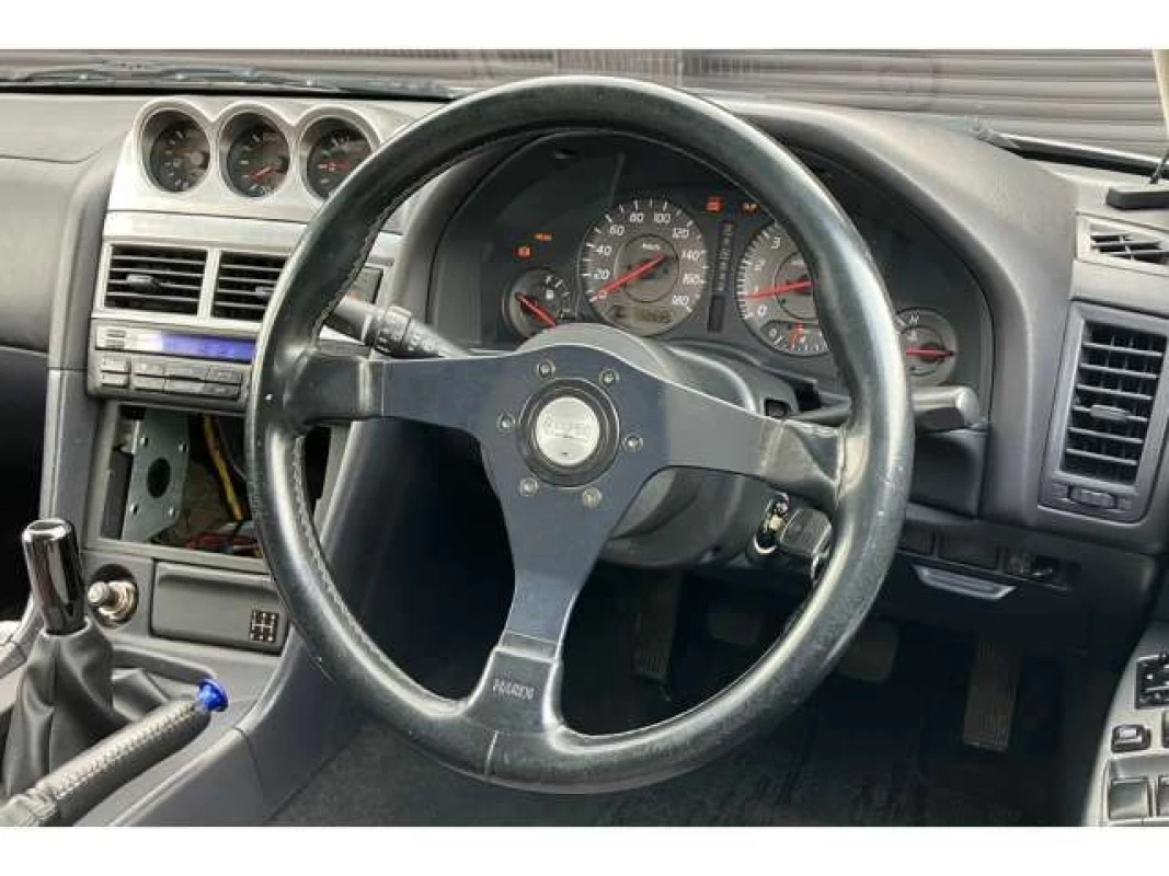 Nissan Skyline 1999 - Thumbnail 8