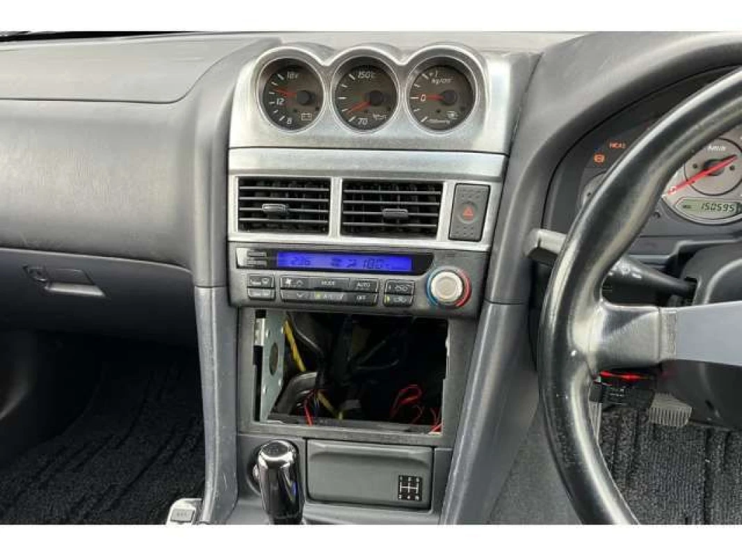 Nissan Skyline 1999 - Thumbnail 9