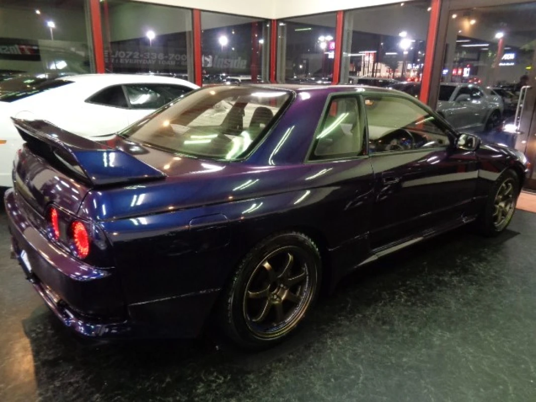 Nissan Skyline 1992 - Thumbnail 18