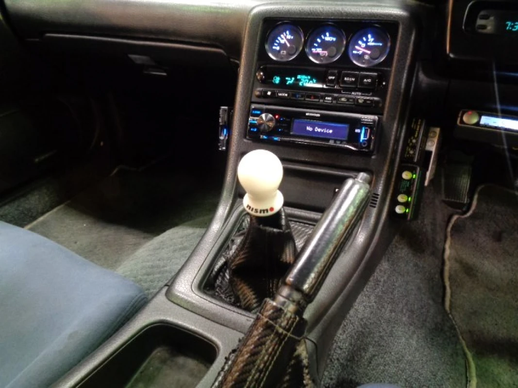 Nissan Skyline 1992 - Thumbnail 22