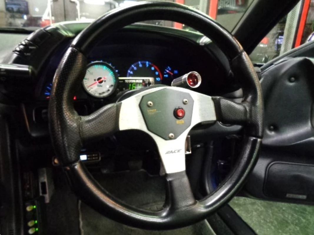Nissan Skyline 1992 - Thumbnail 23