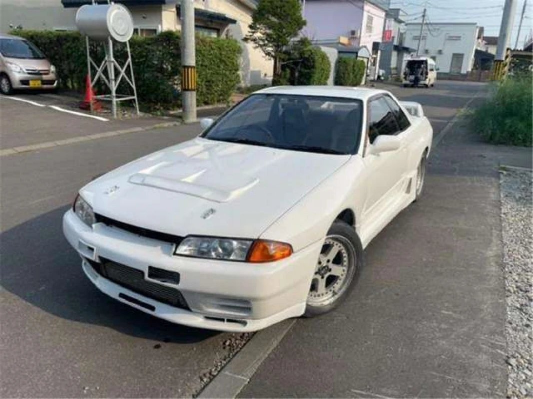 Nissan Nissan Skyline BNR32 - View 3