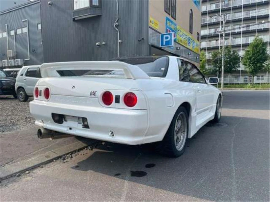 Nissan Nissan Skyline BNR32 - View 4