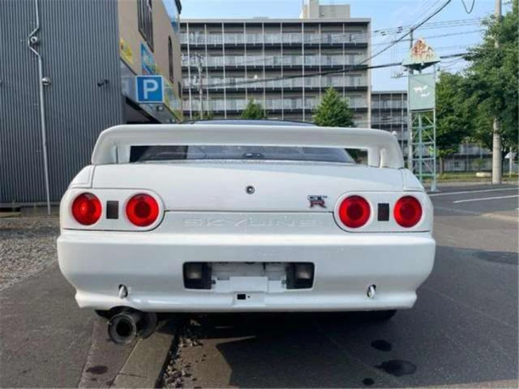 Nissan Skyline 1990 - Thumbnail 6